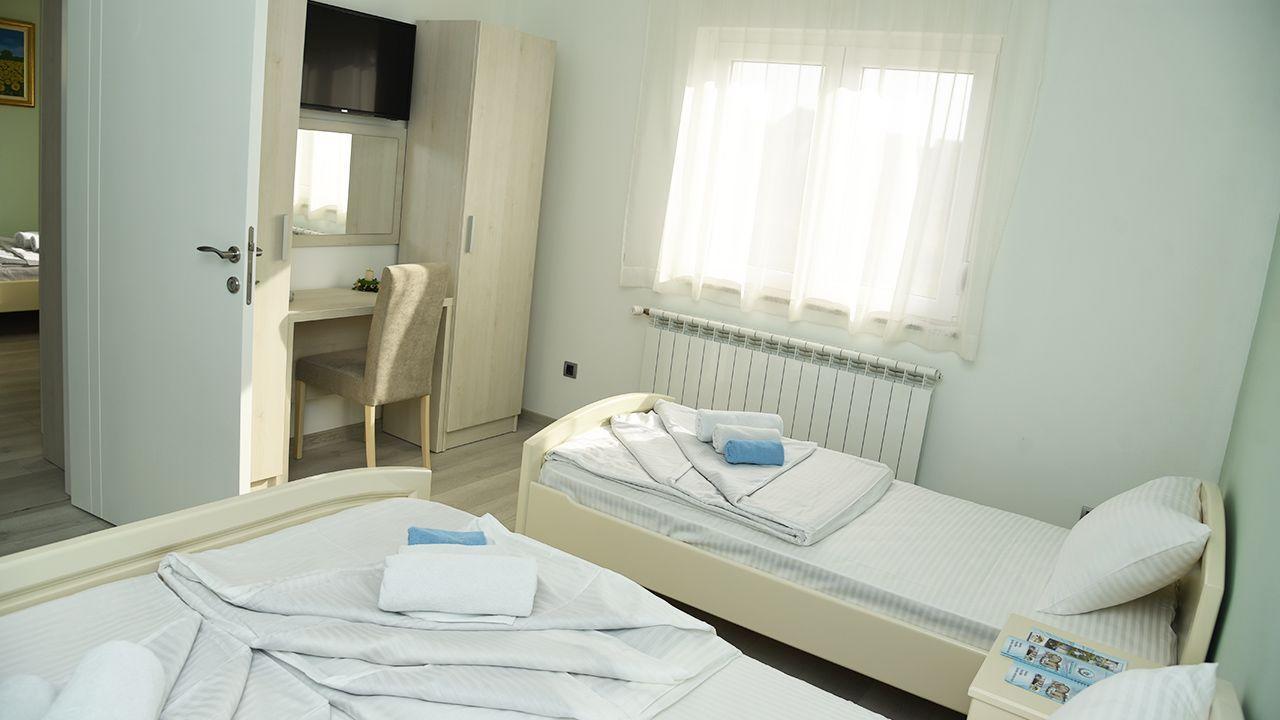 Hotel Mk, Plavi Restoran, Loznica Eksteriør billede