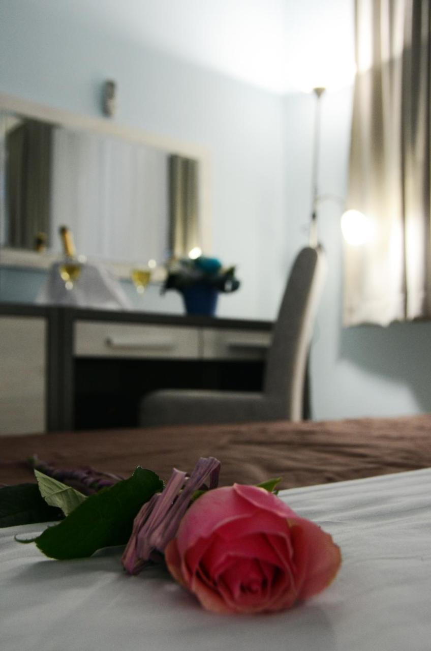 Hotel Mk, Plavi Restoran, Loznica Eksteriør billede